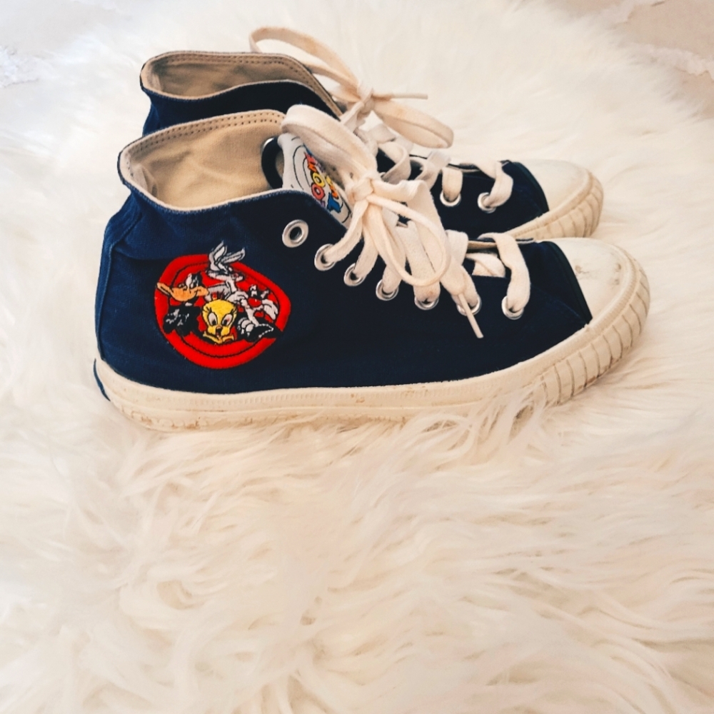 Vintage Looney Tunes Keds